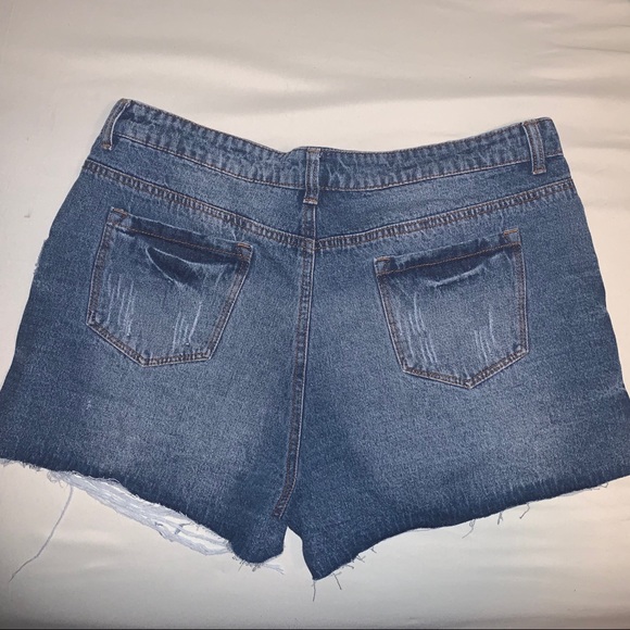 Distressed Button-Closure Jean Shorts - Picture 3 of 6
